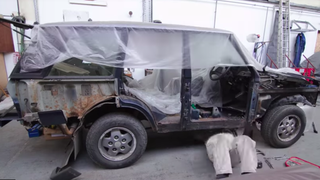 This Stop-Motion Video Of A Guy Fixing His Range Rover's Rusted-Out Body Is Mesmerizing